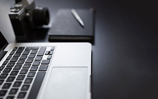 开云体育APP下载-马刺后场双枪组合初见锋芒，马刺双雄