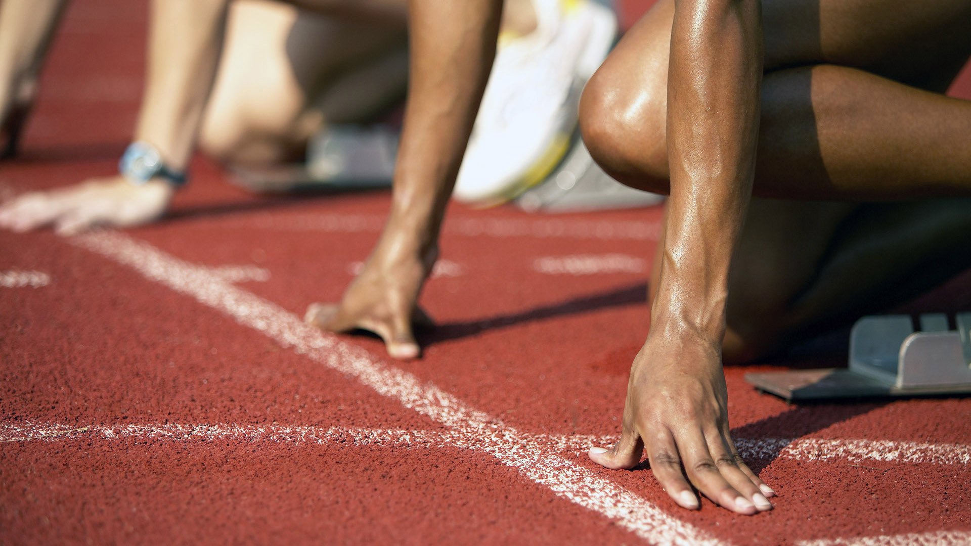 开云入口-“极速突破”——突破极限的经典超车瞬间，突破极限视频